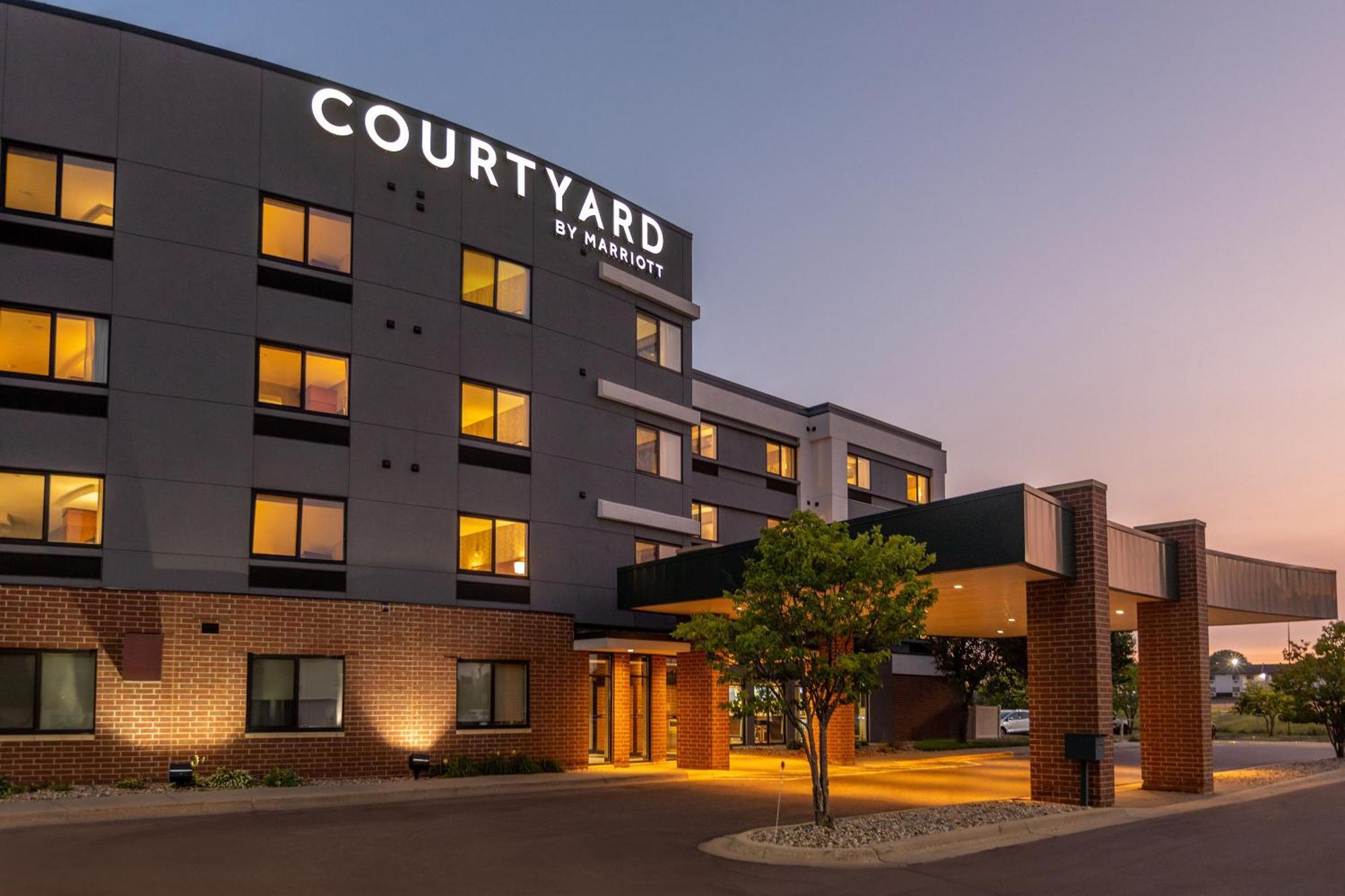 Courtyard By Marriott Sioux Falls Exterior foto